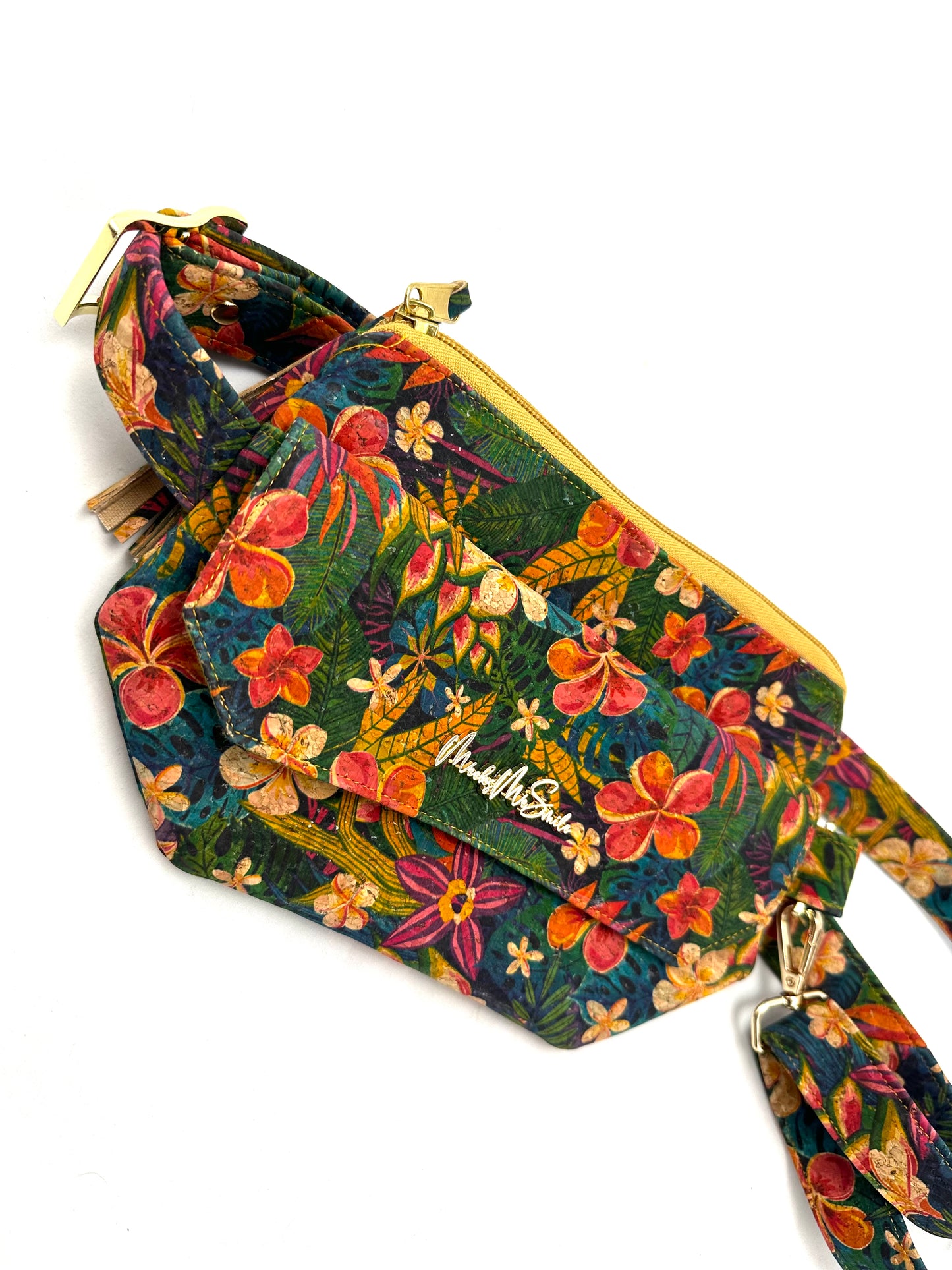 Deshon Sling Bag