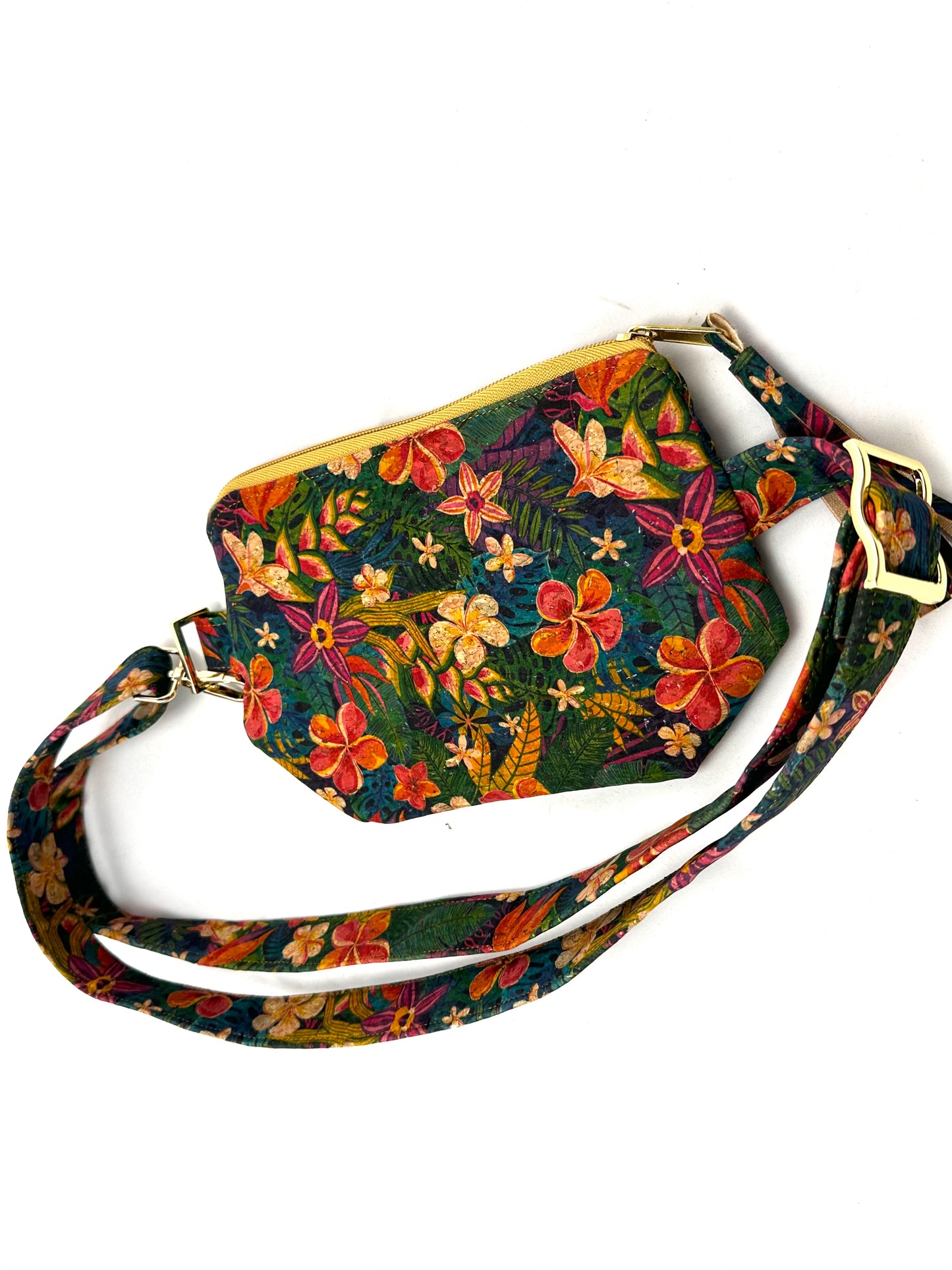 Deshon Sling Bag