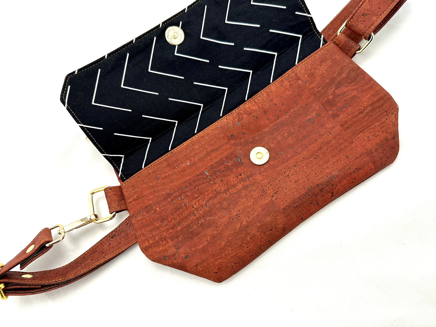 Deshon Sling Bag