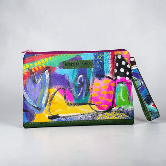 ART WRISTLET GREEN