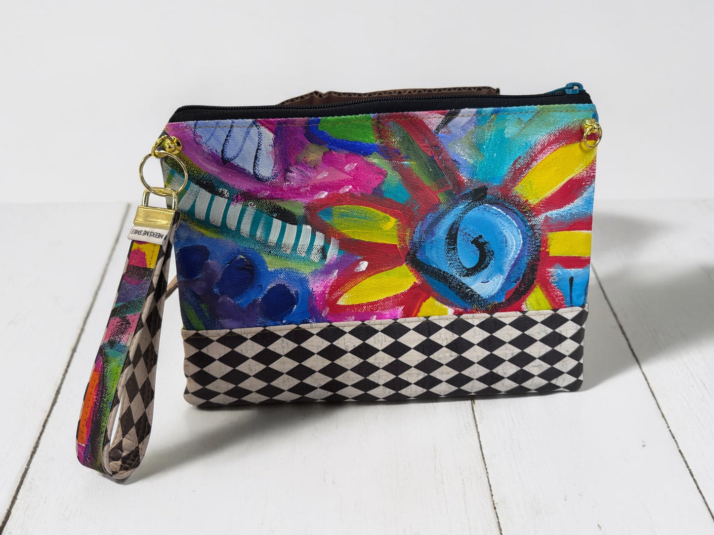 ART WRISTLET