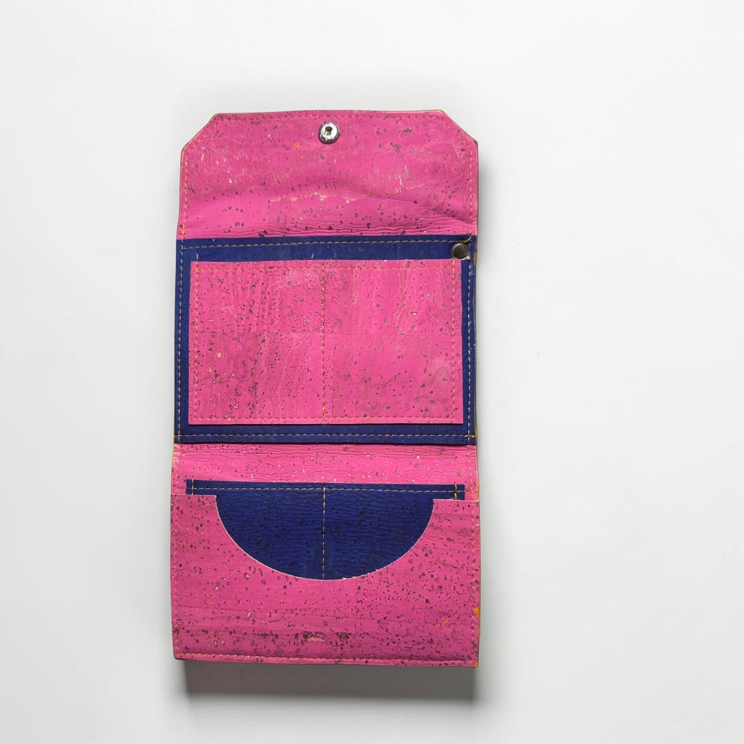 ART TRAVEL WALLET 3