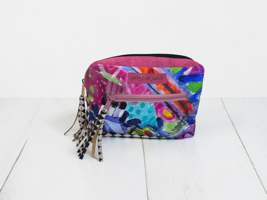 NIKA ART CROSSBODY