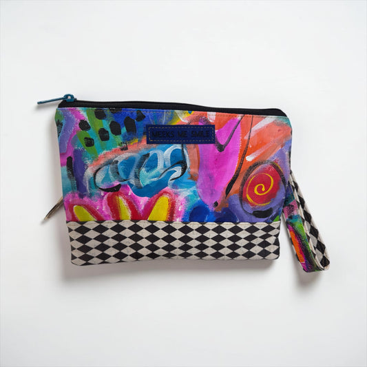 ART WRISTLET