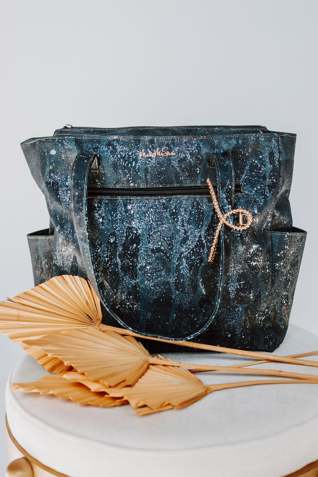 Temesha Large Tote